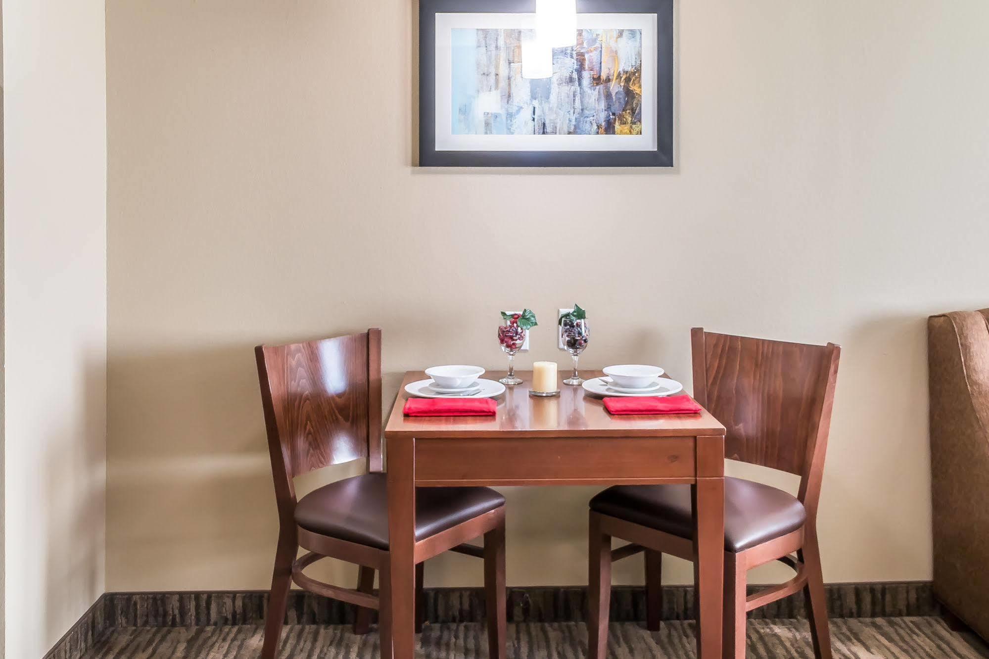 Mainstay Suites Edinburg Eksteriør bilde