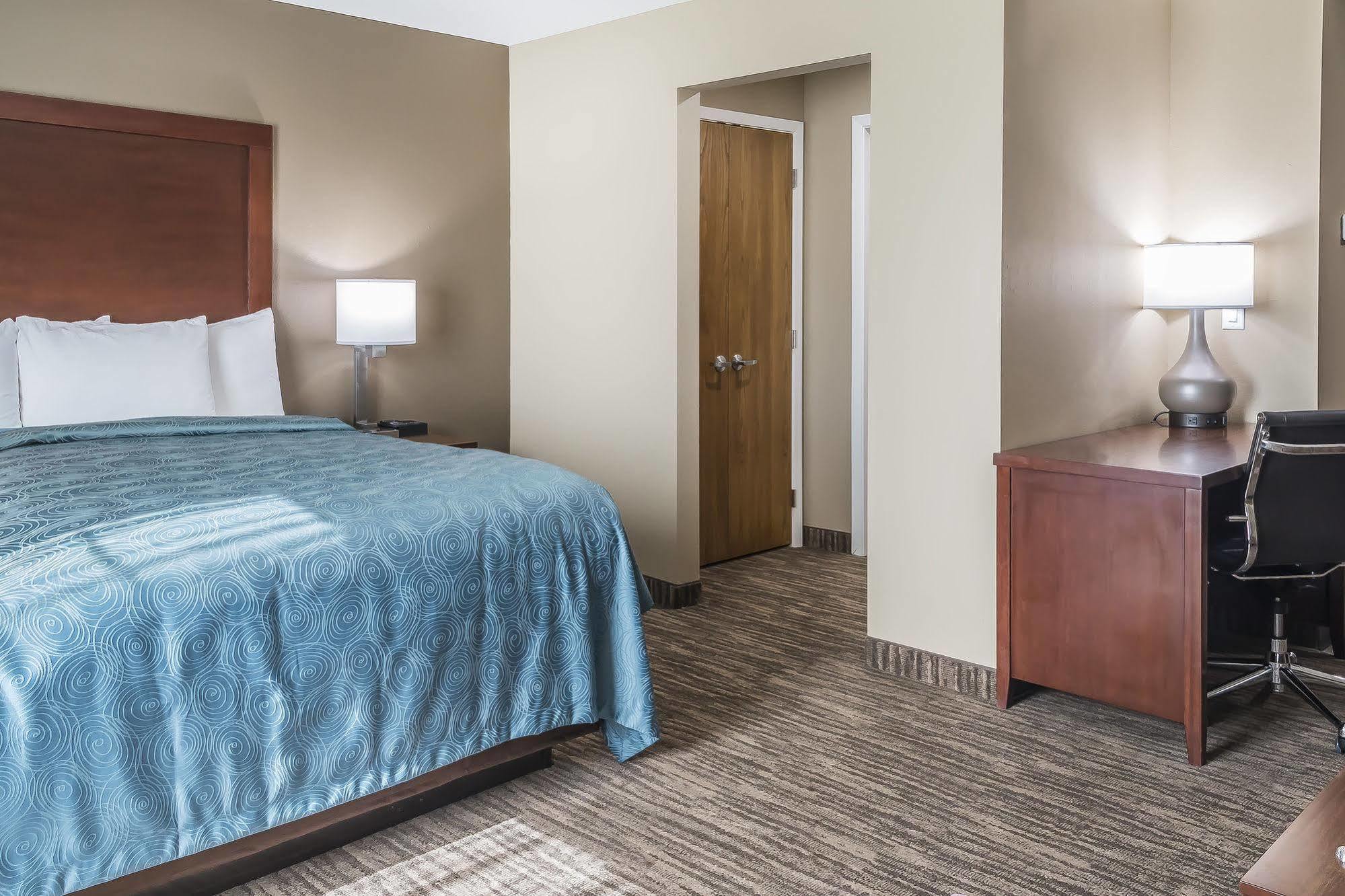 Mainstay Suites Edinburg Eksteriør bilde